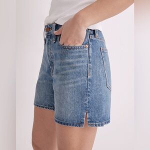 Madewell NWT Relaxed Mid-Length Denim Size 28 Shorts in Kimbrough Wash 💙